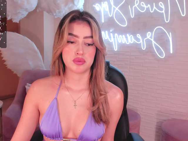 Live sex webcam photo for PaulinaSantos1 #276144766