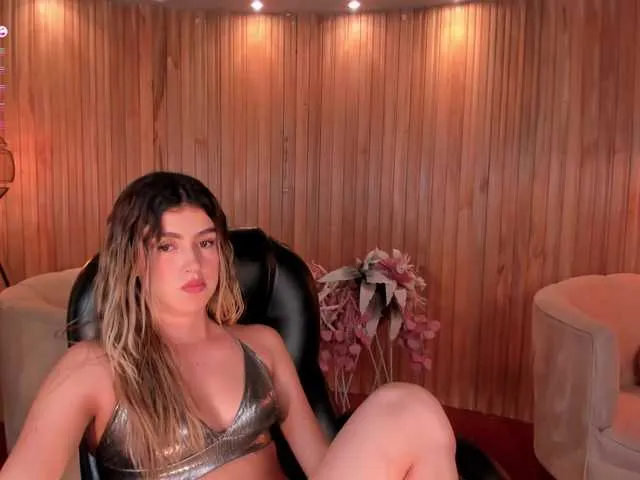 Live sex webcam photo for PaulinaSantos1 #290858587