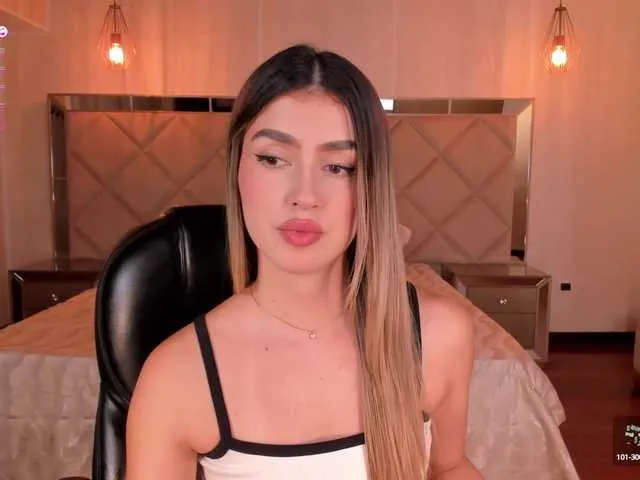 Live sex webcam photo for PaulinaSantos1 #290892956