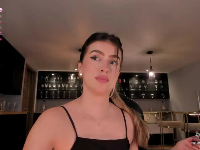 Live sex webcam photo for PaulinaSantos1 #291006777