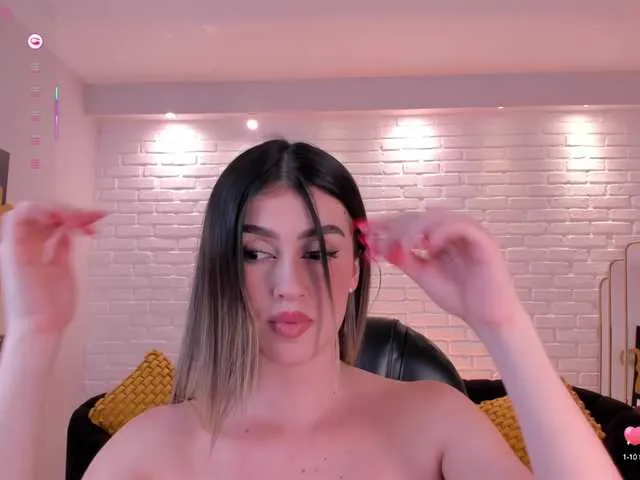 Live sex webcam photo for PaulinaSantos1 #291606417