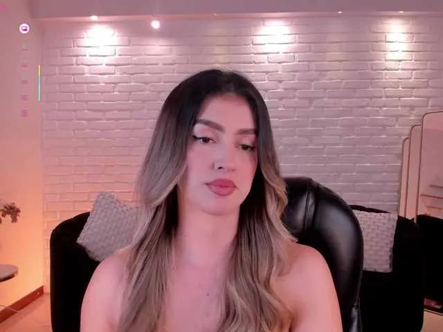 Live sex webcam photo for PaulinaSantos1 #291619718