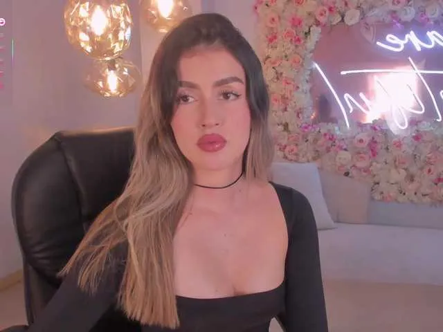 Live sex webcam photo for PaulinaSantos1 #291809063