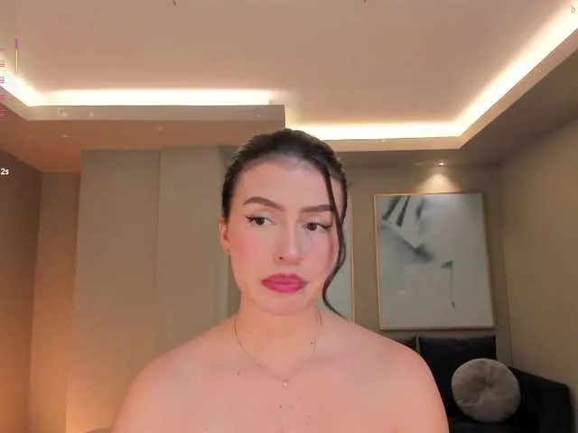 Live sex webcam photo for PaulinaSantos1 #292239238