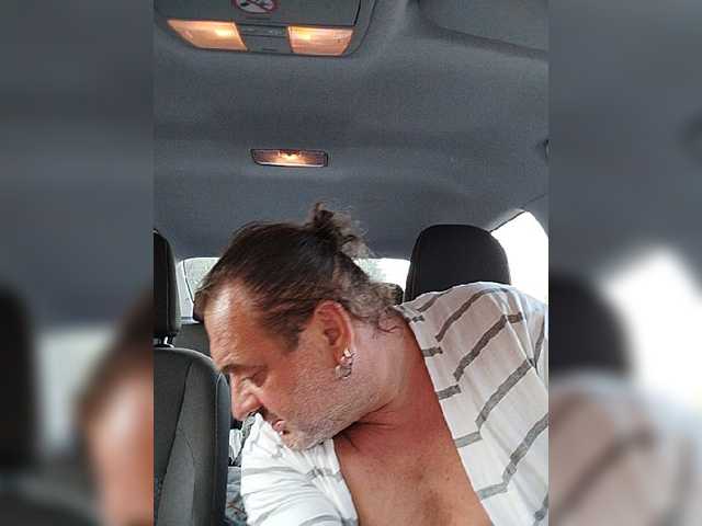 Live sex webcam photo for Pavarotis #275591913