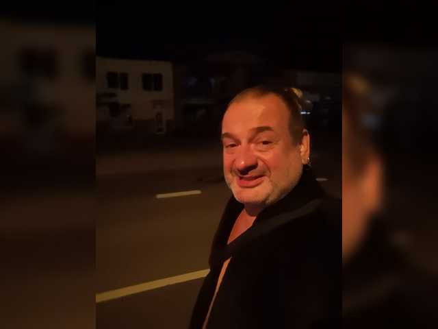 Live sex webcam photo for Pavarotis #275936811