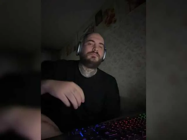 Live sex webcam photo for Pavl0dar #291235049