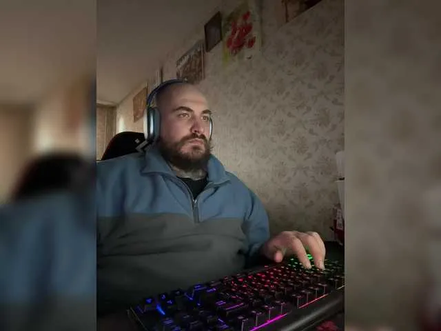 Live sex webcam photo for Pavl0dar #291340628