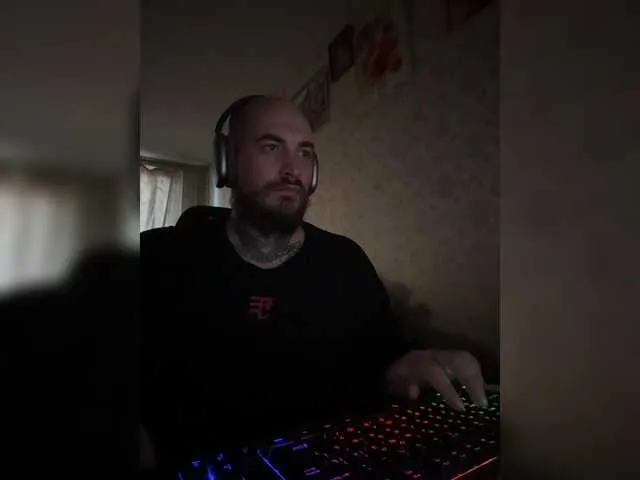 Live sex webcam photo for Pavl0dar #291536693