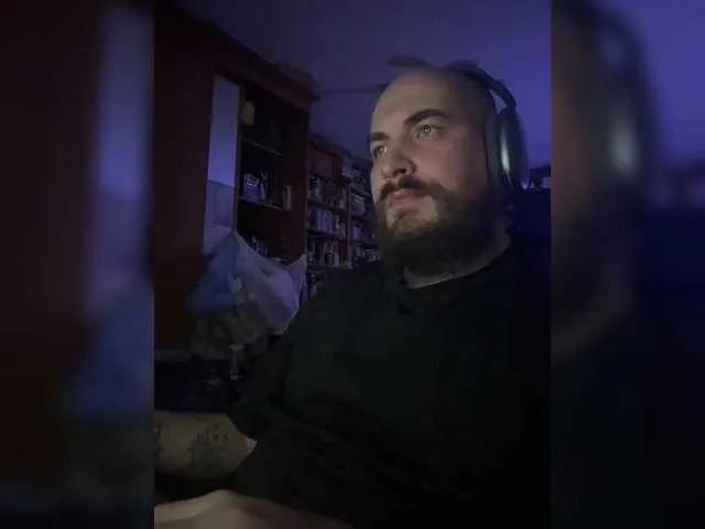 Live sex webcam photo for Pavl0dar #292269539