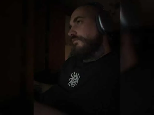 Live sex webcam photo for Pavl0dar #292344552