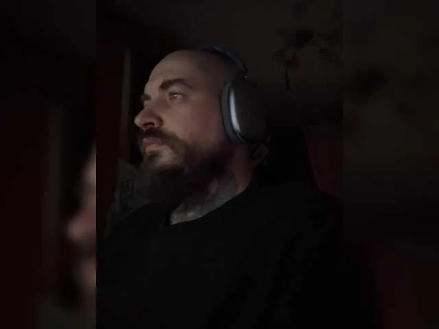 Live sex webcam photo for Pavl0dar #292377913