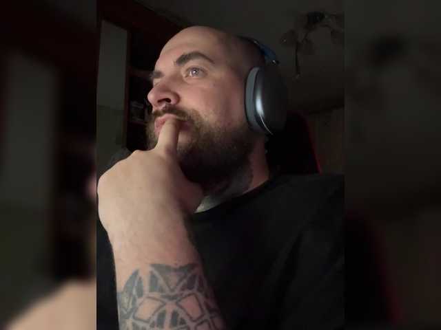 Live sex webcam photo for Pavl0dar #292436051