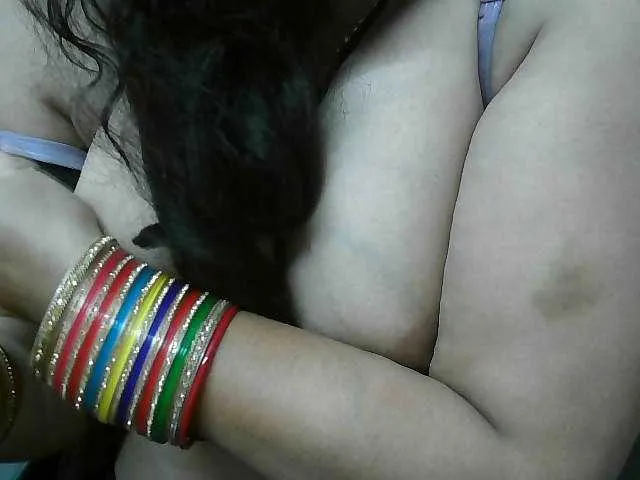 Live sex webcam photo for Payalx #275971866