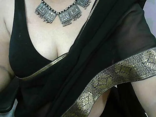 Live sex webcam photo for Payalx #276085702