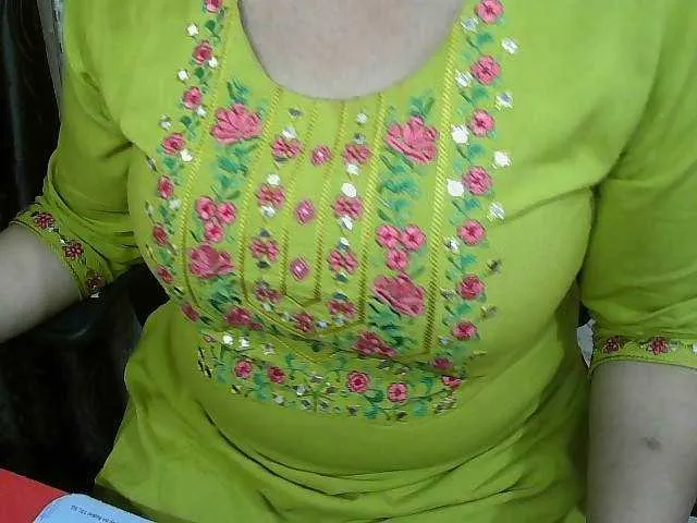 Live sex webcam photo for Payalx #277702208