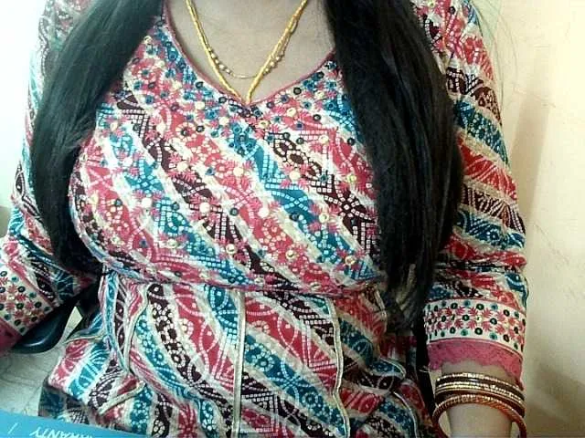Live sex webcam photo for Payalx #290141814