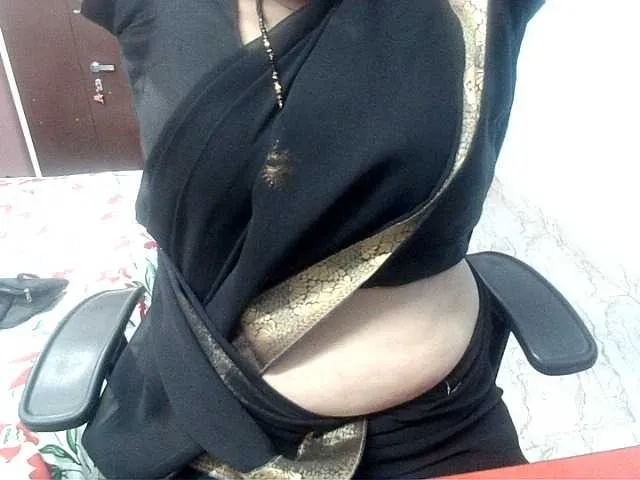 Live sex webcam photo for Payalx #291041809