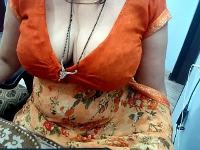 Live sex webcam photo for Payalx #291924141