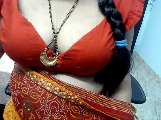 Live sex webcam photo for Payalx #293611517