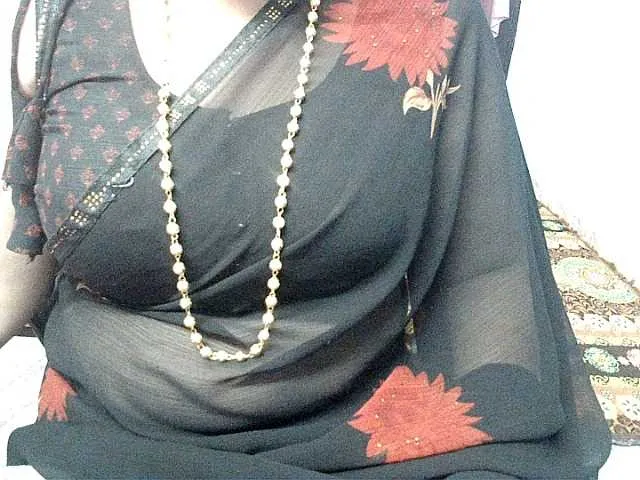 Live sex webcam photo for Payalx #293658719