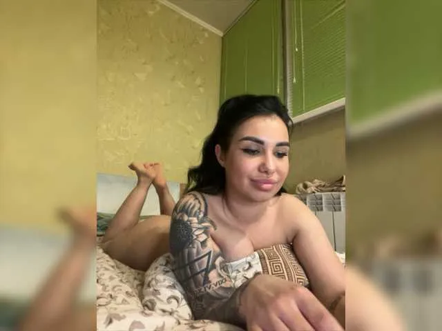 Live sex webcam photo for Pe4enka7 #277943924