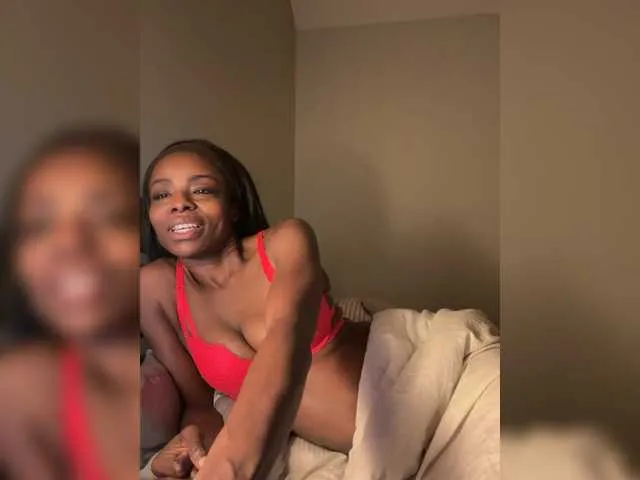 Live sex webcam photo for Peachyz #292174815