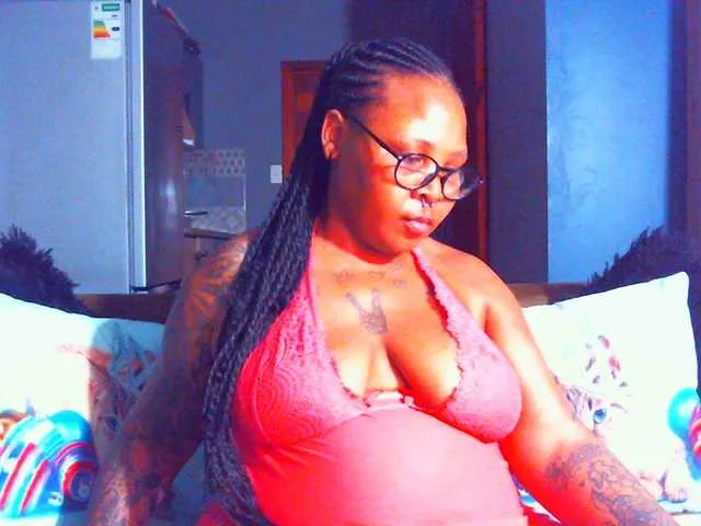 Live sex webcam photo for PearBlu38 #290768596