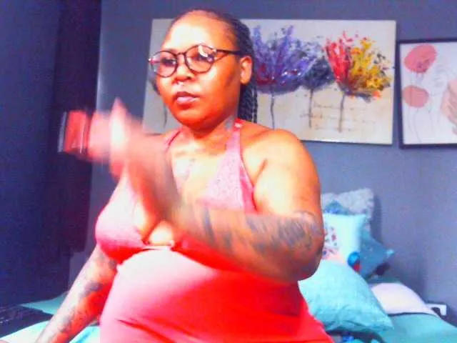 Live sex webcam photo for PearBlu38 #290839572