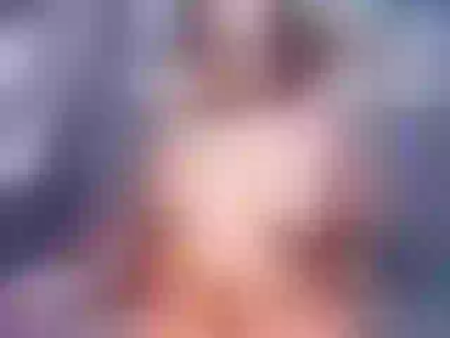 Live sex webcam photo for PearBlu38 #290885842