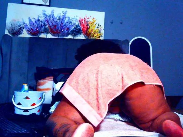 Live sex webcam photo for PearBlu38 #291744110