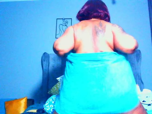 Live sex webcam photo for PearBlu38 #292130147