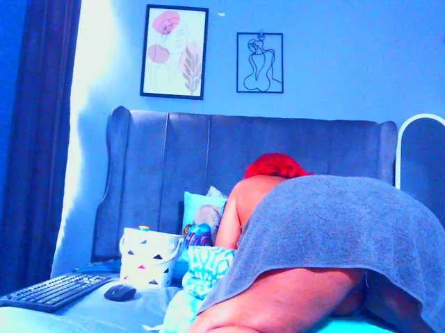 Live sex webcam photo for PearBlu38 #293191797