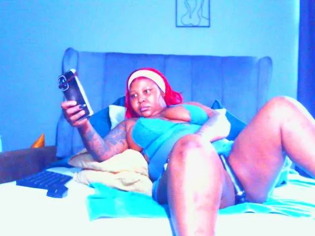 Live sex webcam photo for PearBlu38 #293493429