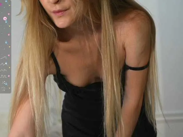 Live sex webcam photo for Peeach #290738550