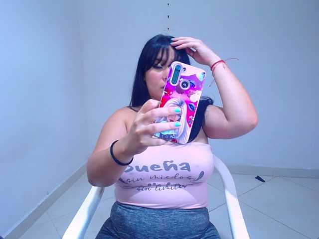 Live sex webcam photo for Peeyton--11 #276085719