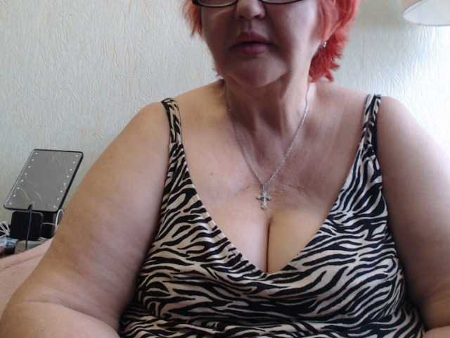 Live sex webcam photo for PeggySoft #291376114