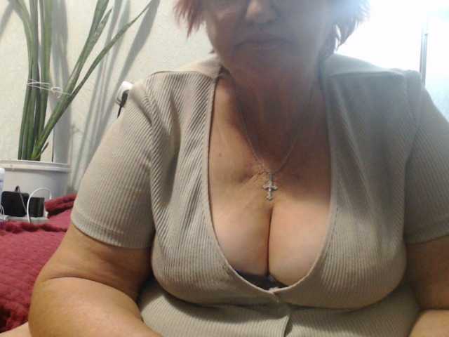 Live sex webcam photo for PeggySoft #291888029