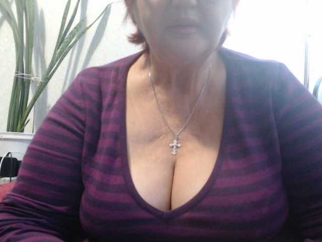 Live sex webcam photo for PeggySoft #291979160