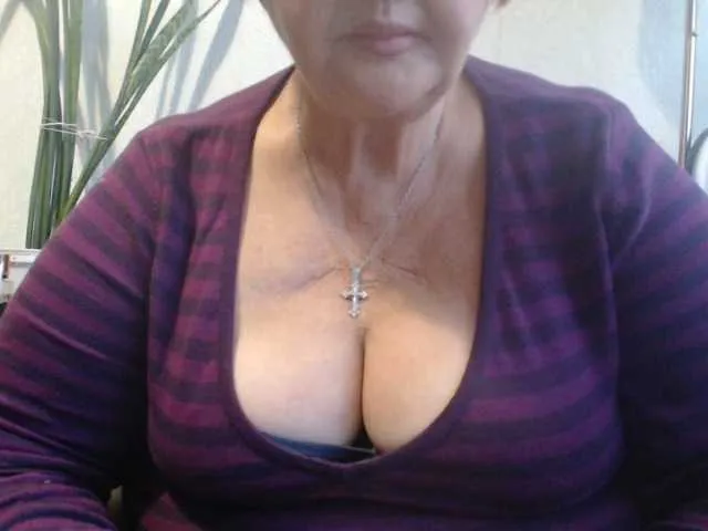 Live sex webcam photo for PeggySoft #292000211