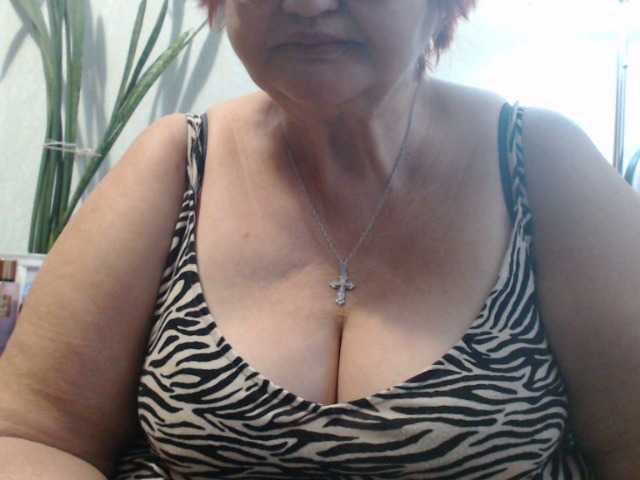 Live sex webcam photo for PeggySoft #292094333