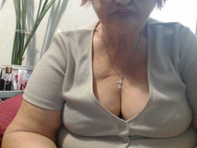 Live sex webcam photo for PeggySoft #292191357