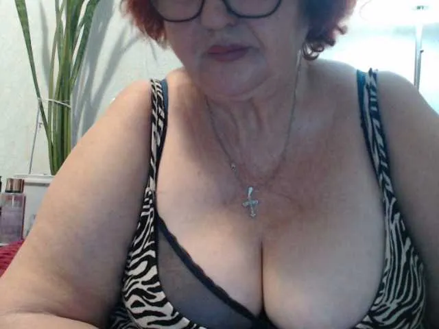 Live sex webcam photo for PeggySoft #292945370