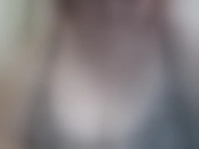 Live sex webcam photo for PeggySoft #293841498