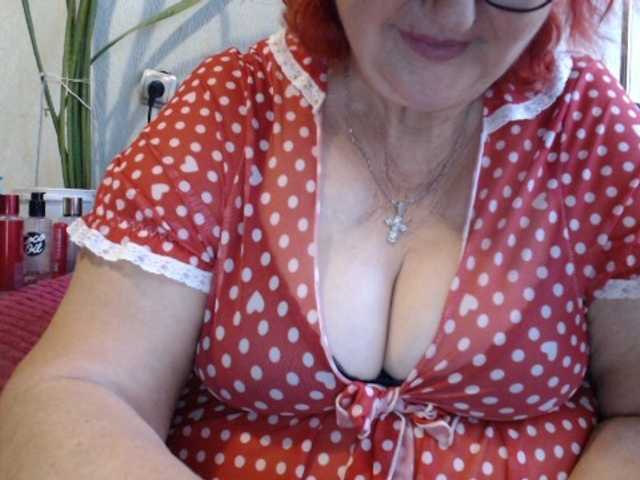 Live sex webcam photo for PeggySoft #294105395