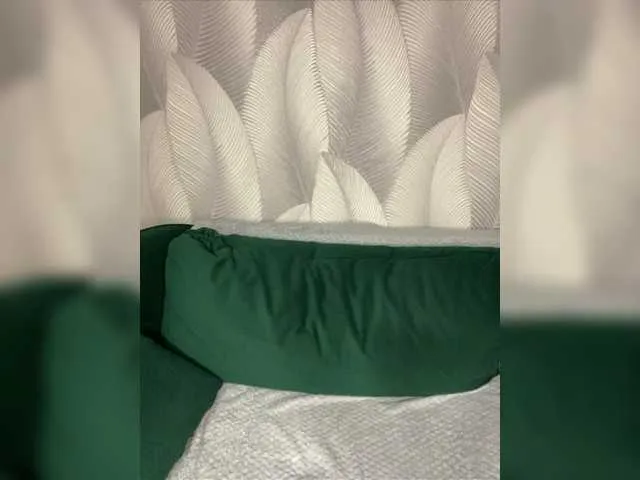 Live sex webcam photo for Pekkaboo #276265927