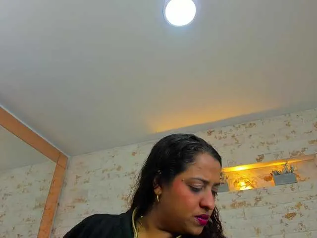 Live sex webcam photo for PenelopeRusso #292271644