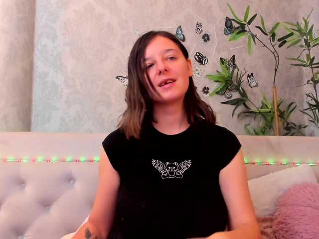 Live sex webcam photo for PennyDolce #276565285