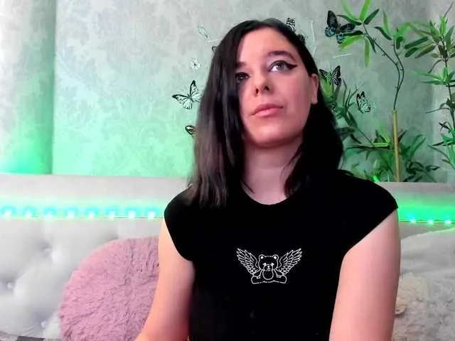 Live sex webcam photo for PennyDolce #276739852