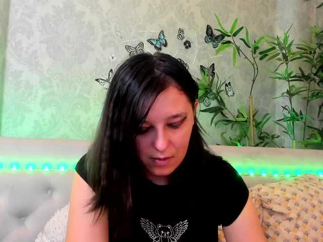 Live sex webcam photo for PennyDolce #276798452